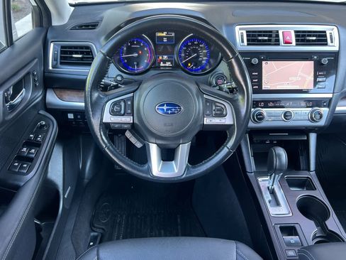 Used 2016 Subaru Outback 2.5i Limited AWD/4WD image 15