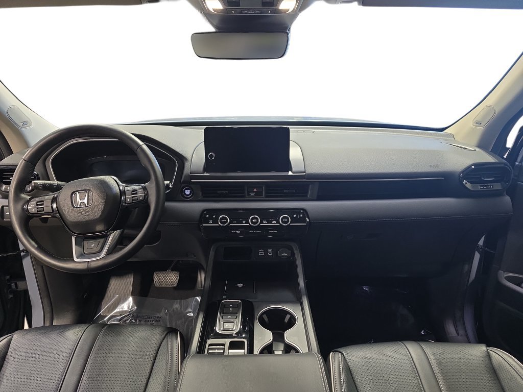 Used 2025 Honda Pilot Elite image 10
