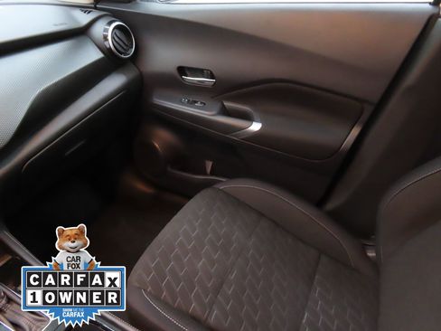 Used 2023 Nissan Kicks SV image 18