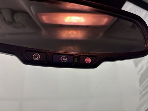 Used 2021 Buick Encore Preferred AWD/4WD image 30
