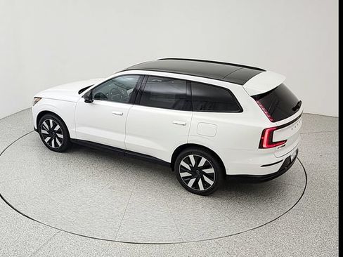 New 2026 Volvo EX90 Ultra AWD/4WD image 34