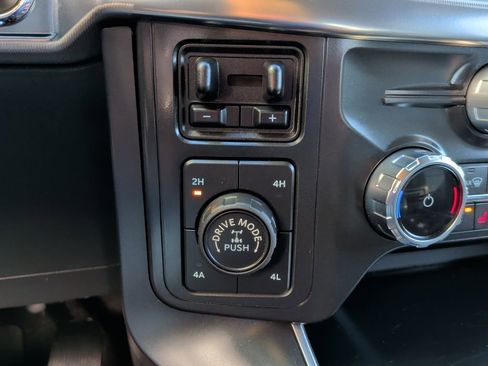 Certified 2022 Ford F150 Raptor w/ Equipment Group 801A High image 27