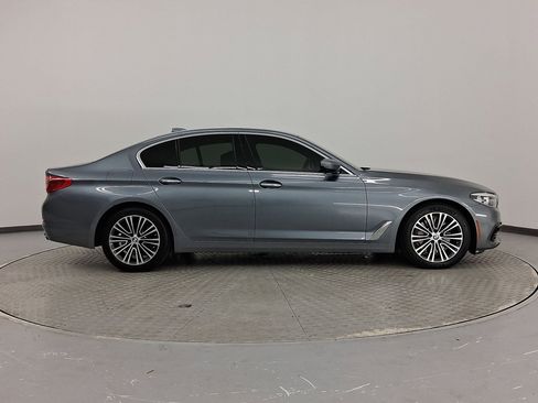 Used 2017 BMW 540i image 8