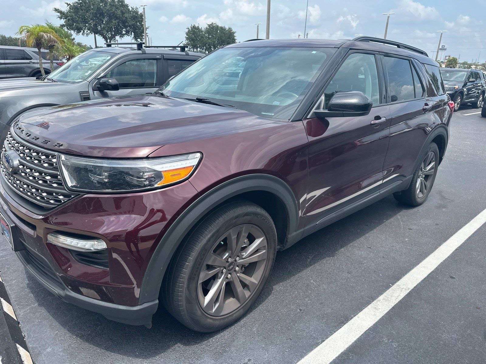 Certified 2022 Ford Explorer XLT w/ Equipment Group 202A RWD image 2