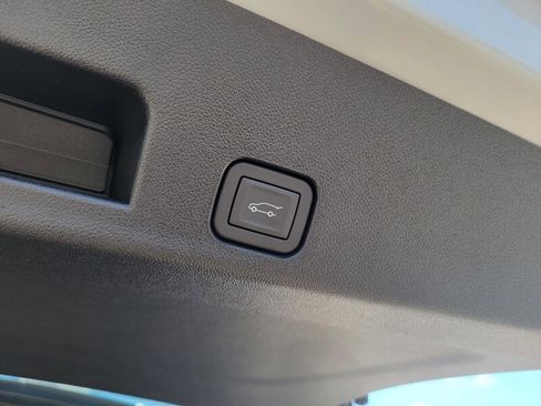 New 2026 Buick Enclave Sport Touring w/ Power Package image 9