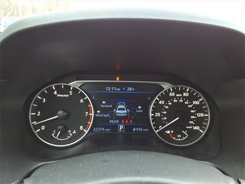 Used 2024 Nissan Altima 2.5 SV image 17