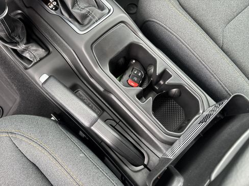 Used 2025 Jeep Gladiator Sport AWD/4WD image 21
