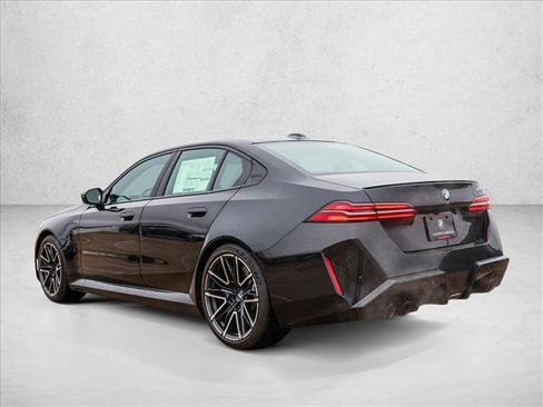 New 2026 BMW M5 image 7