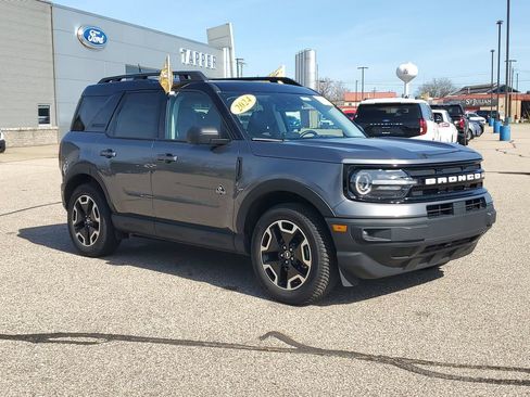 Certified 2024 Ford Bronco Sport Outer Banks w/ Tech Package AWD/4WD image 3
