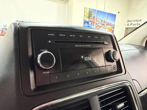 Used 2015 Dodge Grand Caravan SE w/ Quick Order Package 29E SE FWD image 42