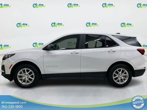 Used 2023 Chevrolet Equinox LS w/ LS Convenience Package image 9