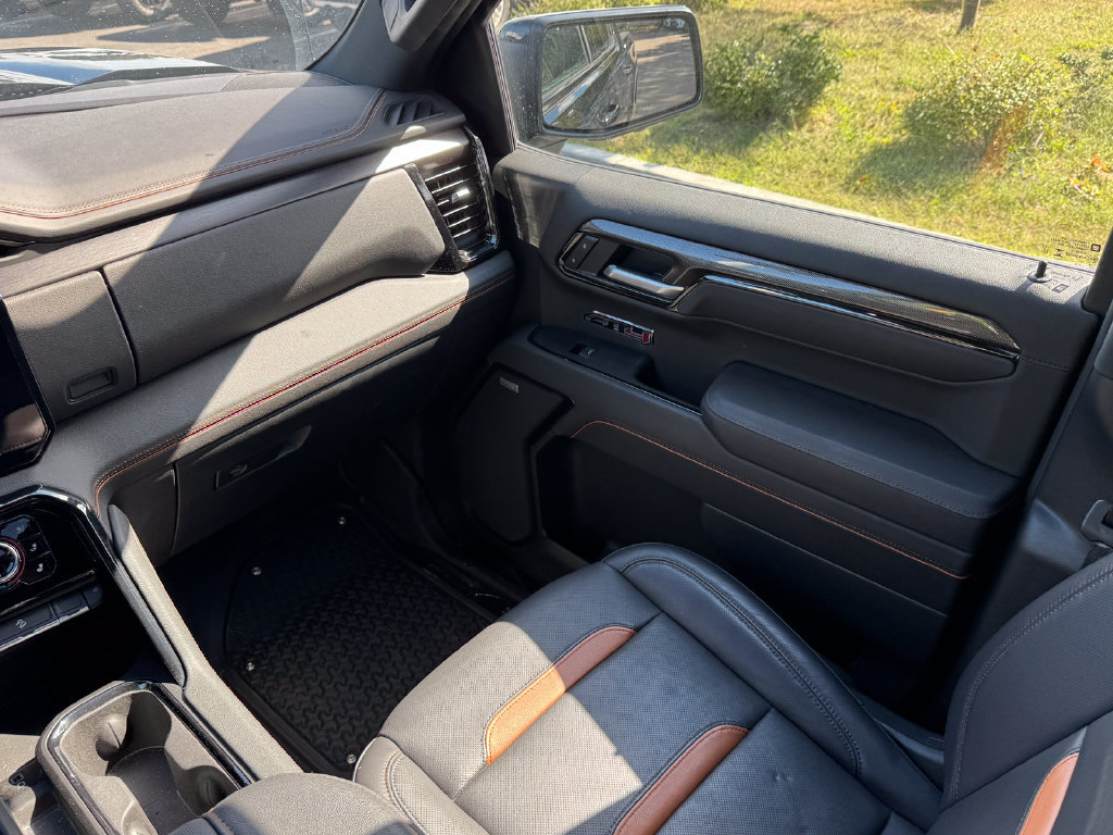 Used 2026 GMC Sierra 1500 AT4 w/ AT4 Premium Package AWD/4WD image 14