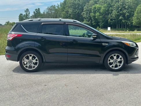 Used 2014 Ford Escape Titanium FWD image 4