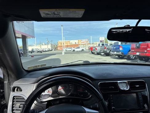 Used 2012 Chrysler 200 S FWD image 3