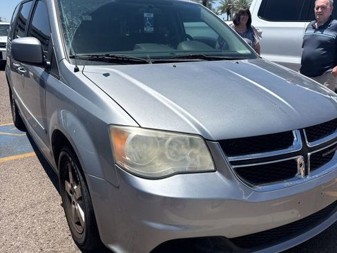 Used 2013 Dodge Grand Caravan SXT w/ Rear Park Assist Pkg FWD image 5