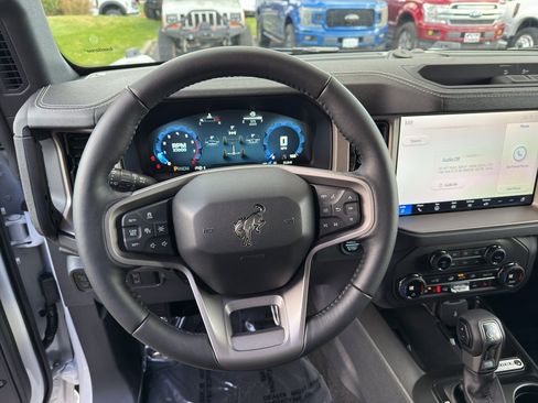 New 2025 Ford Bronco Outer Banks AWD/4WD image 15
