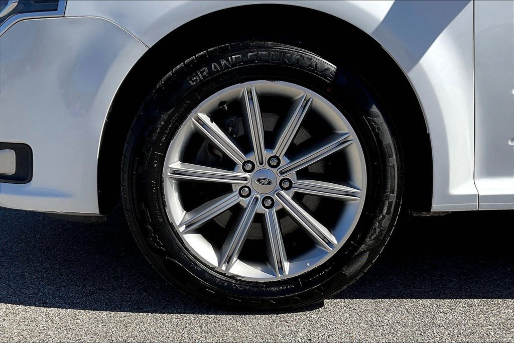 Used 2019 Ford Flex Limited FWD image 29