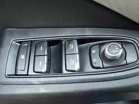 Used 2019 Subaru Ascent Premium image 10