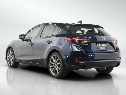 Used 2018 MAZDA MAZDA3 Grand Touring w/ Premium Equipment Package FWD image 3