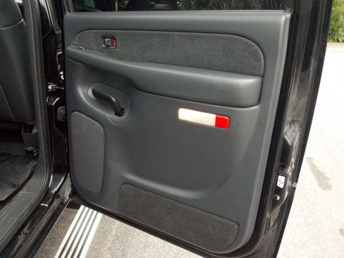 Used 2002 Chevrolet Silverado 3500 LT w/ Off-Road Skid Plate Pkg image 25