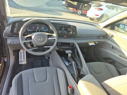 New 2026 Hyundai Elantra Sport FWD image 19
