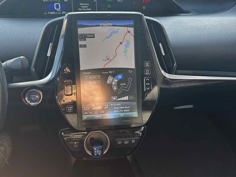 Used 2021 Toyota Prius Prime XLE w/ Carpet Mat Package (TMS) FWD image 12