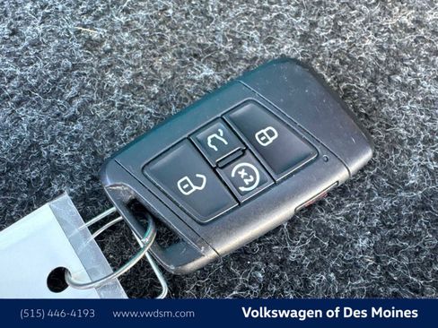 Used 2021 Volkswagen Atlas SE image 20