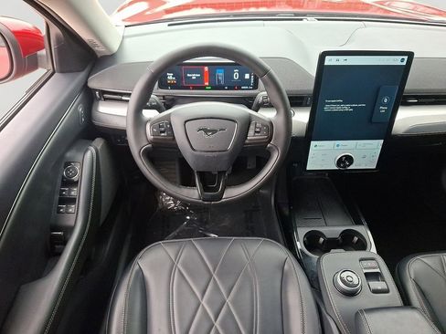 Used 2022 Ford Mustang Mach-E Select image 12