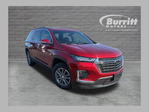 Used 2023 Chevrolet Traverse LT AWD/4WD image 1