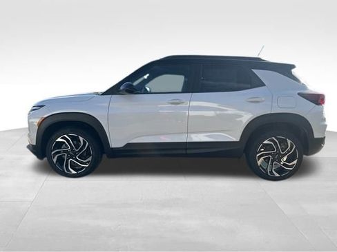 New 2025 Chevrolet TrailBlazer RS w/ Convenience Package image 2