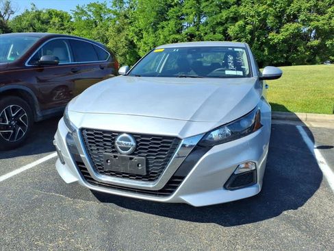 Used 2022 Nissan Altima 2.5 S FWD image 7