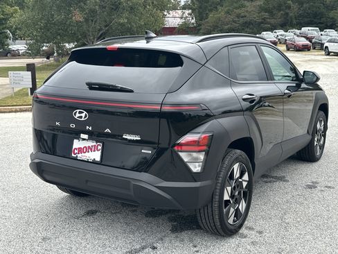 Used 2025 Hyundai Kona SEL image 5