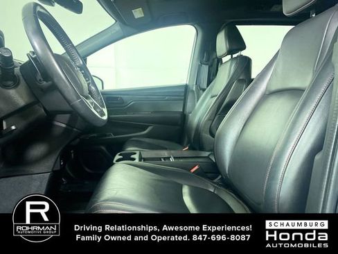 Certified 2023 Honda Odyssey Sport image 4