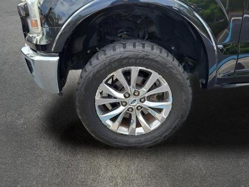 Used 2017 Ford F150 Lariat w/ Equipment Group 502A Luxury AWD/4WD image 30
