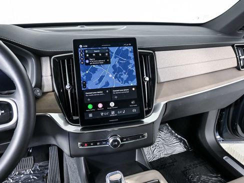 Certified 2026 Volvo XC90 B6 Plus w/ Protection Package Premier AWD/4WD image 15