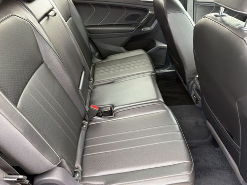 Used 2022 Volkswagen Tiguan SE FWD image 27
