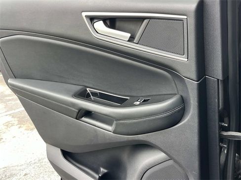 Used 2019 Ford Edge SEL w/ Equipment Group 201A image 19