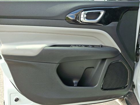 New 2026 Jeep Compass Limited AWD/4WD image 8
