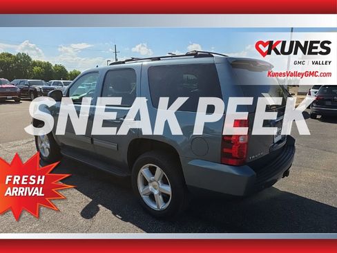 Used 2010 Chevrolet Tahoe LT w/ Luxury Package AWD/4WD image 5