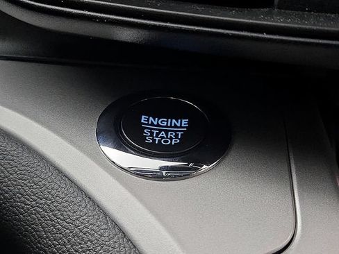 Certified 2022 Ford Explorer XLT RWD image 25