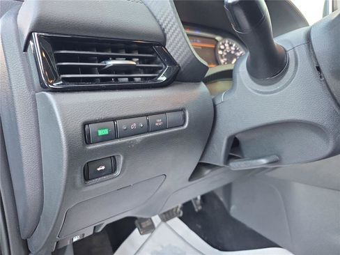 Used 2024 Nissan Sentra SV w/ All-Weather Package image 15