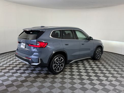 Used 2025 BMW X1 xDrive28i AWD/4WD image 9