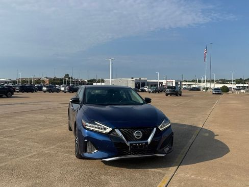 Used 2021 Nissan Maxima 3.5 SV w/ Floor Mat Group FWD image 4