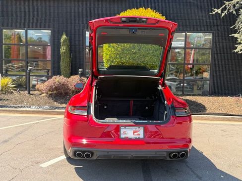 Used 2023 Porsche Panamera 4S w/ Premium Package image 17