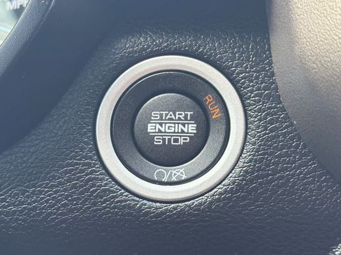 Used 2024 RAM 2500 Laramie AWD/4WD image 22