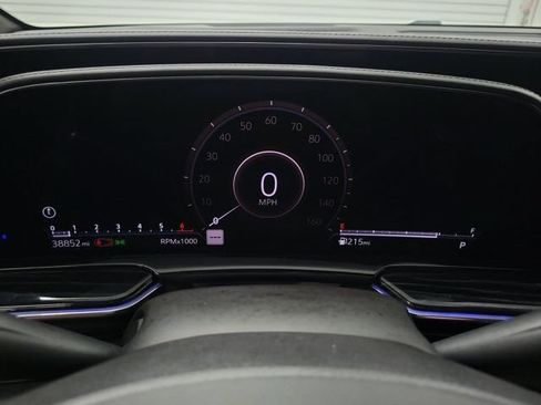 Used 2021 Cadillac Escalade Sport RWD image 27