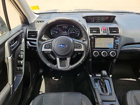 Used 2017 Subaru Forester 2.5i Touring AWD/4WD image 9