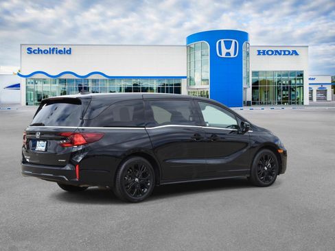 Used 2025 Honda Odyssey Sport-L image 3
