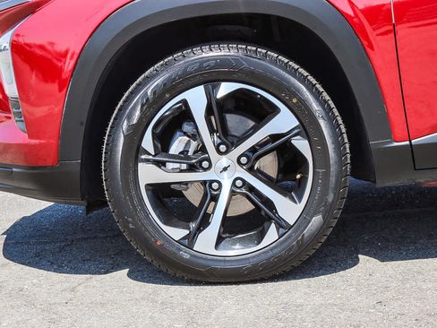 Used 2024 Chevrolet Trax RS w/ Driver Confidence Package FWD image 11