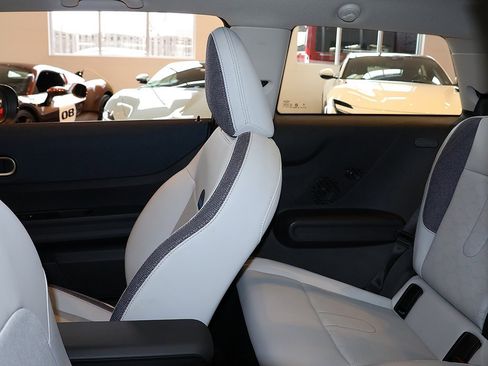 Used 2025 MINI Cooper S image 40